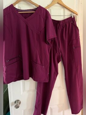 ScrubStar Maroon Medical Scrub Set V-Neck XL Top & Straight Leg Large Pant